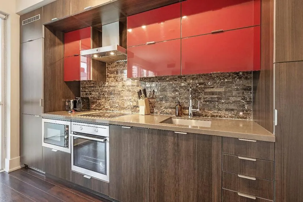 Deluxe Cn Tower View Freeparking Primedt Location F1 Apartment Toronto